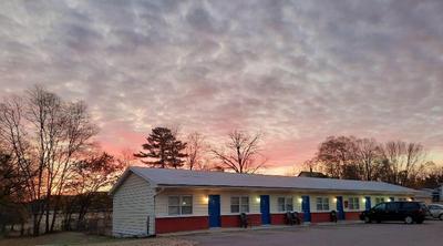 Reedsburg Motel