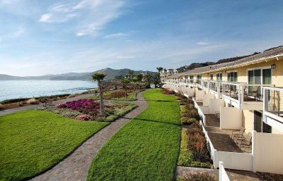 Spyglass Inn