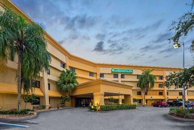 La Quinta Inn & Suites Miami Airport East