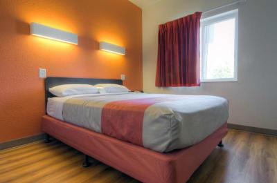 Motel 6 Orlando International Drive
