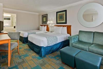 Motel 6 Orlando International Drive