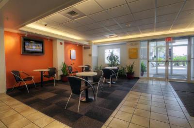 Motel 6 Orlando International Drive