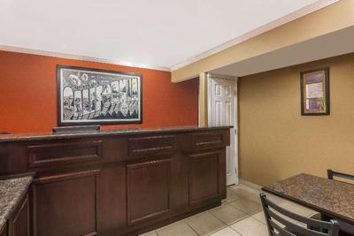 Super 8 by Wyndham Monterey