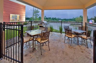 Candlewood Suites Kansas City Northeast