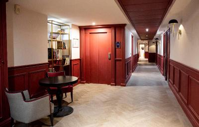 Royal Hotel