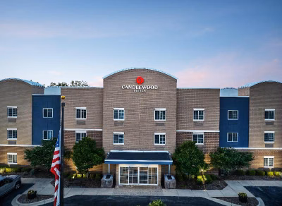 Candlewood Suites Milwaukee Airport