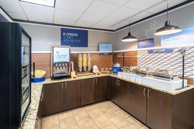 Holiday Inn Express Forsyth
