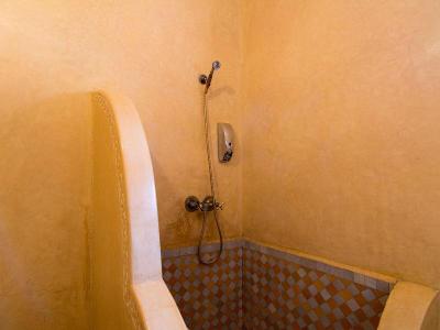 Riad Losra