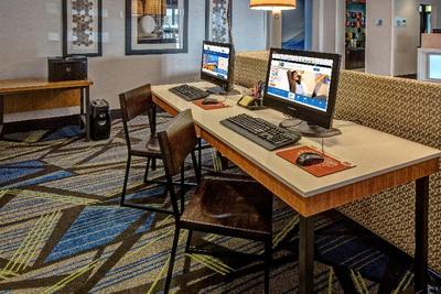 Holiday Inn Express Hotel & Suites Jackson Northea