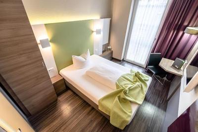 Hotel Demas City