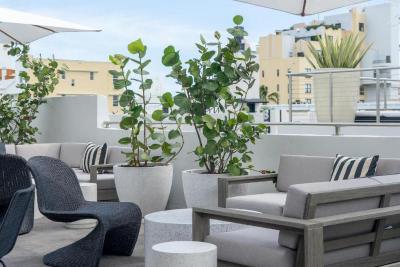 Nassau Suite Hotel