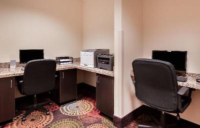 Holiday Inn Express Hotel & Suites Missoula Northw
