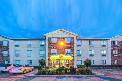 Super 8 by Wyndham McKinney/Plano Area