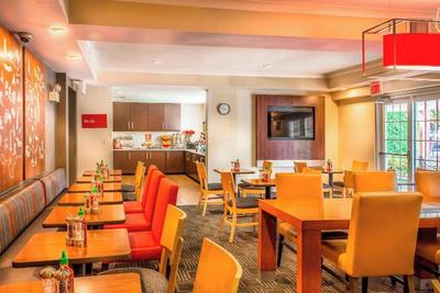TownePlace Suites Baltimore BWI Airport