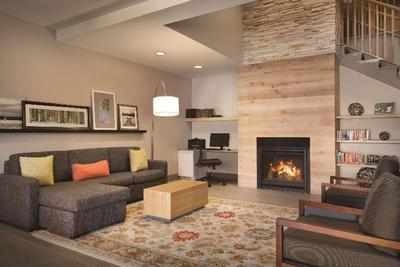 Country Inn & Suites Brooklyn Center