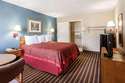 Days Inn by Wyndham Nashville N Opryland