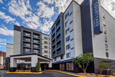 Courtyard by Marriott Vanderbilt-West End