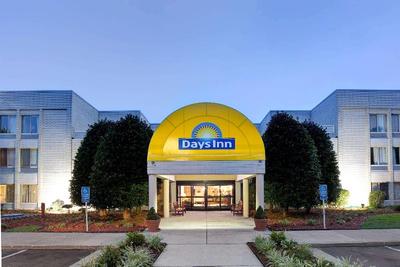 Days Inn by Wyndham Newport News City Ctr