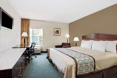 Days Inn by Wyndham Newport News City Ctr
