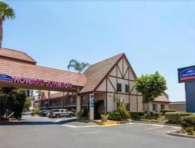 Howard Johnson by Wyndham Norco