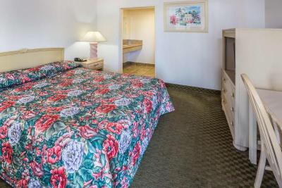 Knights Inn Newport