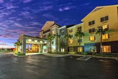 Fairfield Inn & Suites Naples