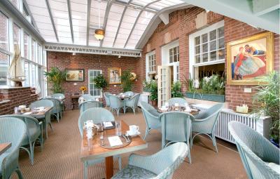 Vanderbilt Auberge Resorts Collection