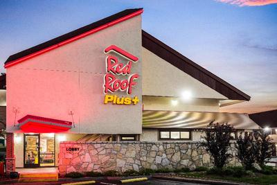 Red Roof PLUS+ Nashville North - Goodlettsville