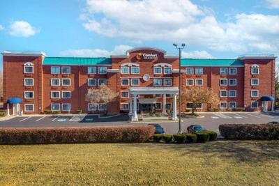 Comfort Inn & Suites Nashville Brentwood