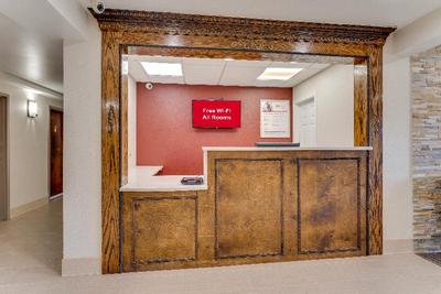 Red Roof Inn & Suites Newport - Middletown, RI