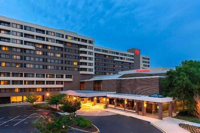 Sheraton Norfolk Waterside