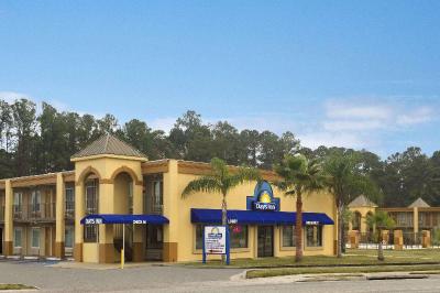 Days Inn by Wyndham Brunswick/St. Simons Area