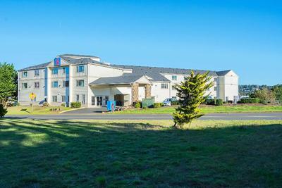 Inn at Yaquina Bay
