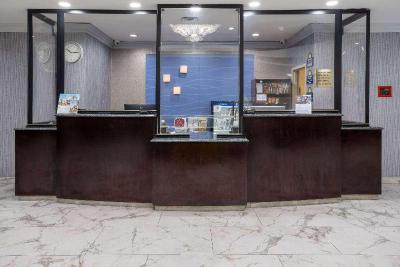 Days Hotel by Wyndham North Bergen/NYC Area