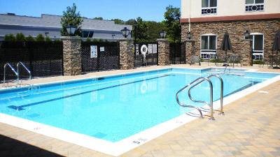 Holiday Inn Express & Suites Long Island-East End