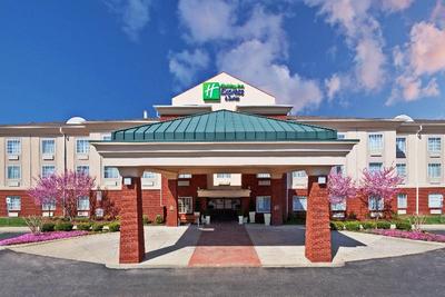 Holiday Inn Express & Suites Manchester Conference
