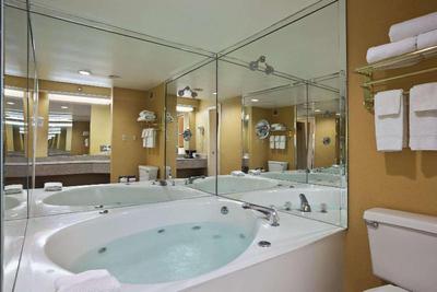 Days Inn by Wyndham Airport Nashville East