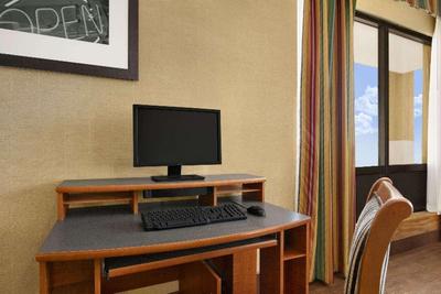 Super 8 by Wyndham Oxford