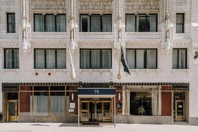 Club Quarters Wacker at Michigan