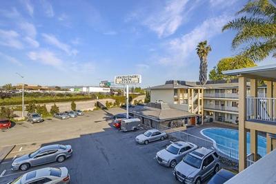 Heritage Inn Express