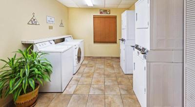 MainStay Suites Omaha Old Mill
