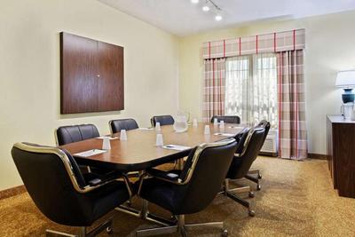 Country Inn & Suites Elgin