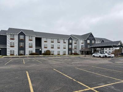 Country Inn & Suites Elgin