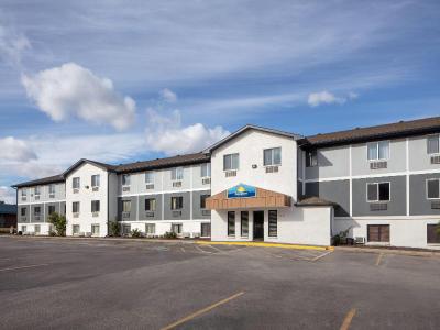 Super 8 by Wyndham Omaha/West Dodge