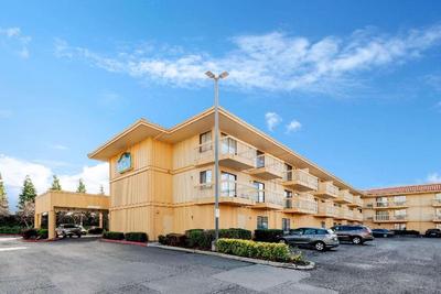 La Quinta Inn & Suites Hayward-Oakland Airport
