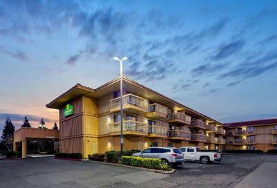 La Quinta Inn & Suites Hayward-Oakland Airport