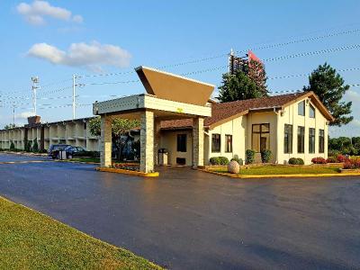 Lexington Inn & Suites - N.W. Chicago West/Elgin