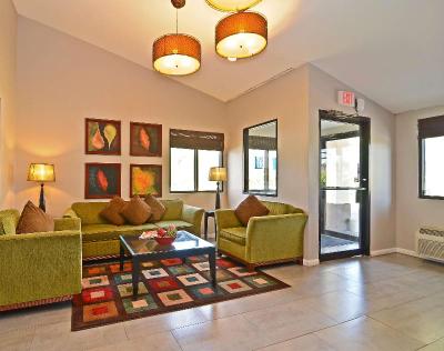 Lexington Inn & Suites - N.W. Chicago West/Elgin