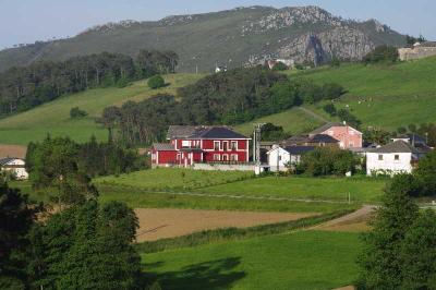 Hotel Rural Suquin