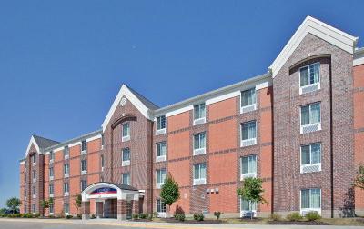 Candlewood Suites Olathe
